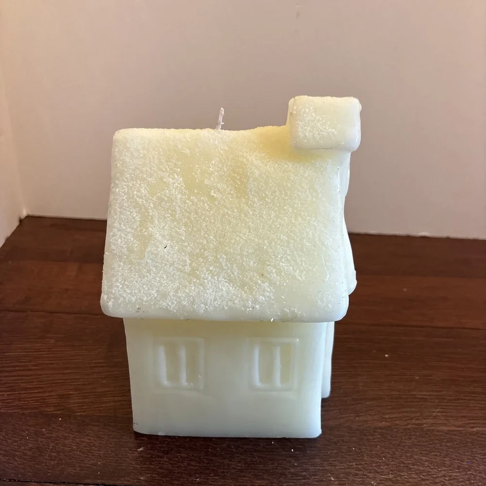 Pottery Barn House Church Candle  Christmas NEW Never Lit Large White 7